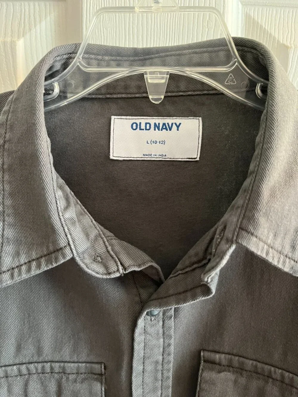 Boys 10-12 Old Navy long sleeved button down grey shirt